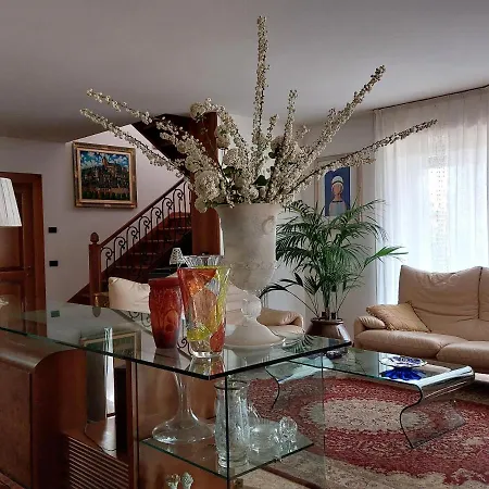 La Collina Delle Acacie Bed & Breakfast