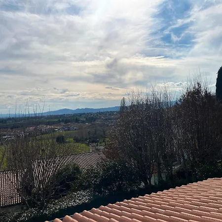La Collina Delle Acacie Bed & Breakfast *